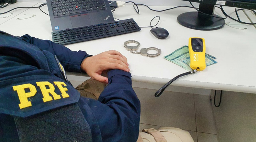PRF cumpre mandado de prisão e prende 16 motoristas embriagados, em Mato Grosso 1