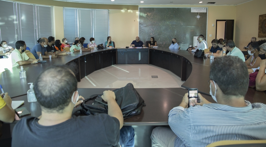 Prefeito se reúne com entidades beneficentes e assina repasses de subvenção municipal e federal 1 Prefeito se reúne com entidades beneficentes e assina repasses de subvenção municipal e federal 1