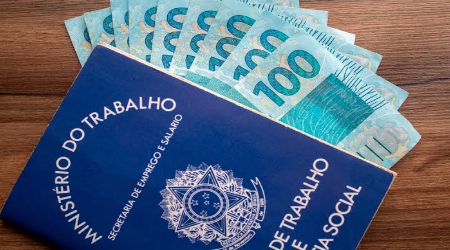 Em meio a discussões, salário mínimo de R$ 1.302 começa o ano valendo uma cesta básica e meia 1