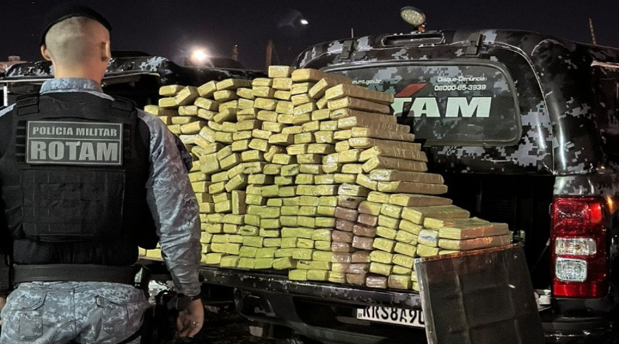Após informações policiais da Rotam apreendem mais de 300 kg de maconha em Cuiabá 1