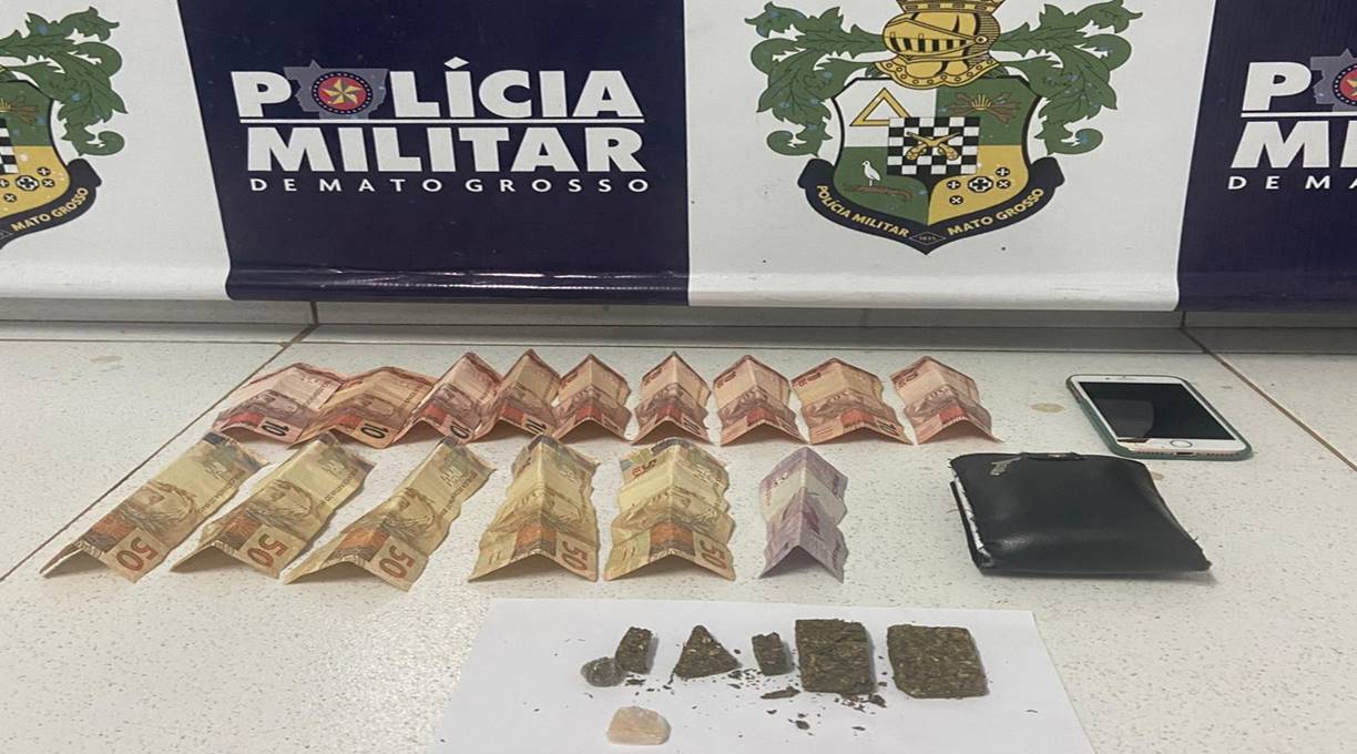 Policiais militares de Jacira faz detenção de individuo e apreensão de entorpecestes durante barreira policial na MT 457 1