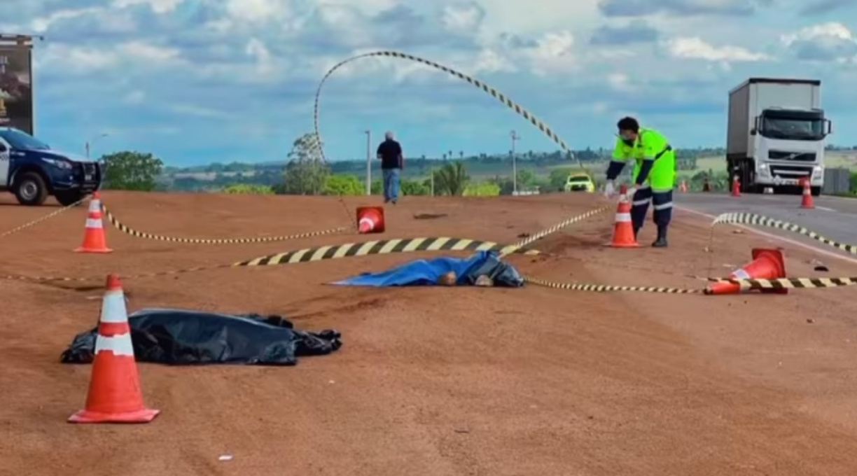 Um idoso de 80 anos morre atropelado ao tentar atravessar a BR-364 em Juscimeira 1
