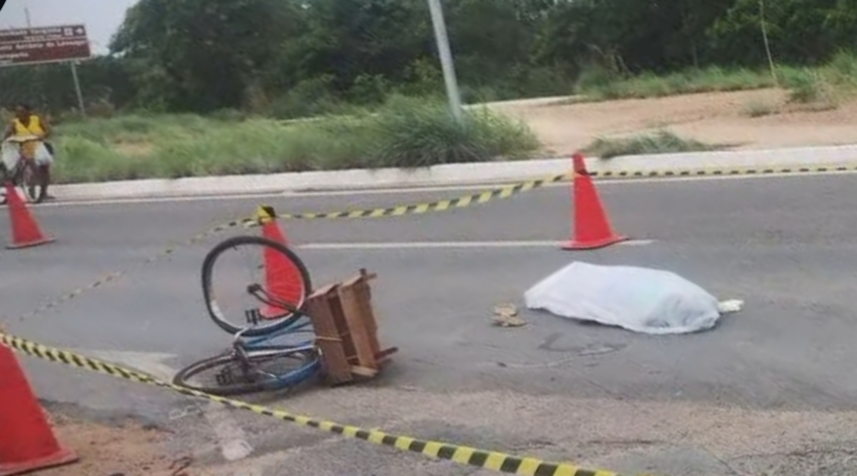 Acidente envolvendo uma bicicleta e uma moto deixa uma pessoa morta e duas feridas em Cuiabá 1