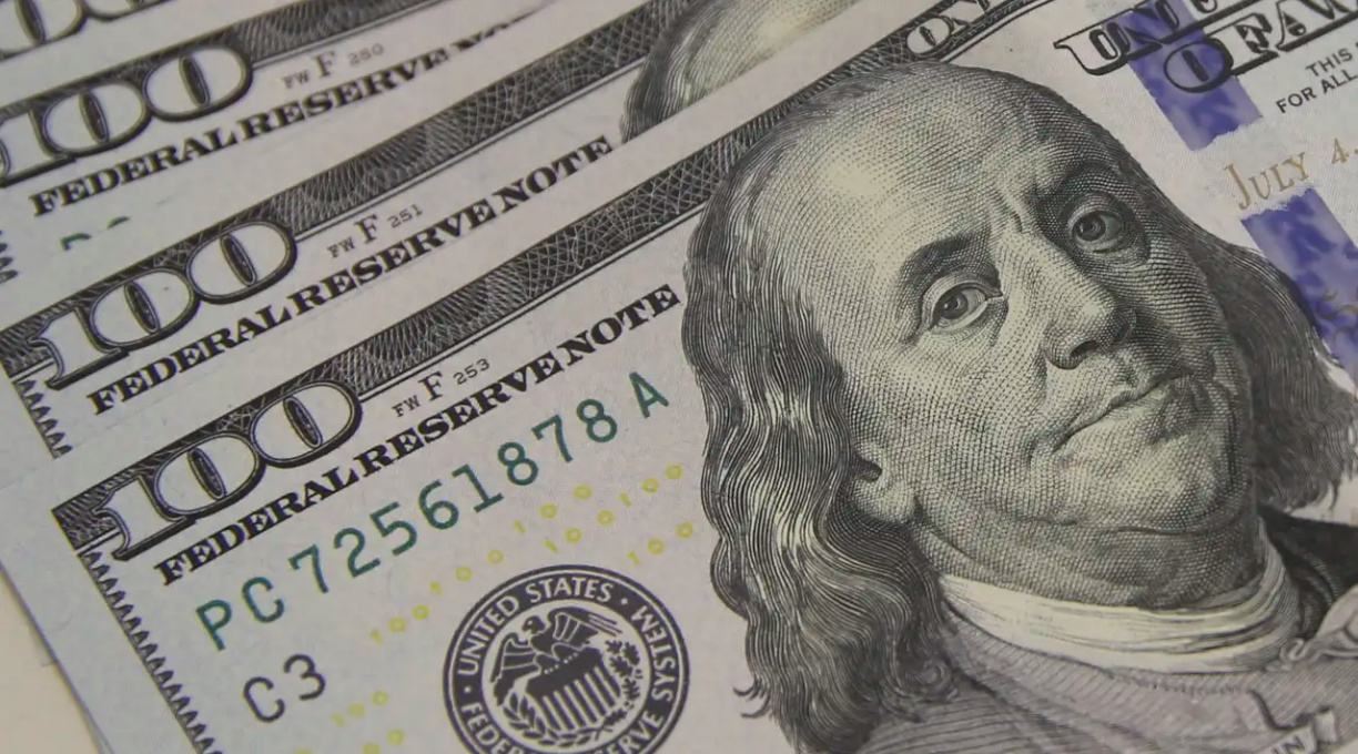 Dólar sobe para R$ 6,08 após iniciar dia em queda 1