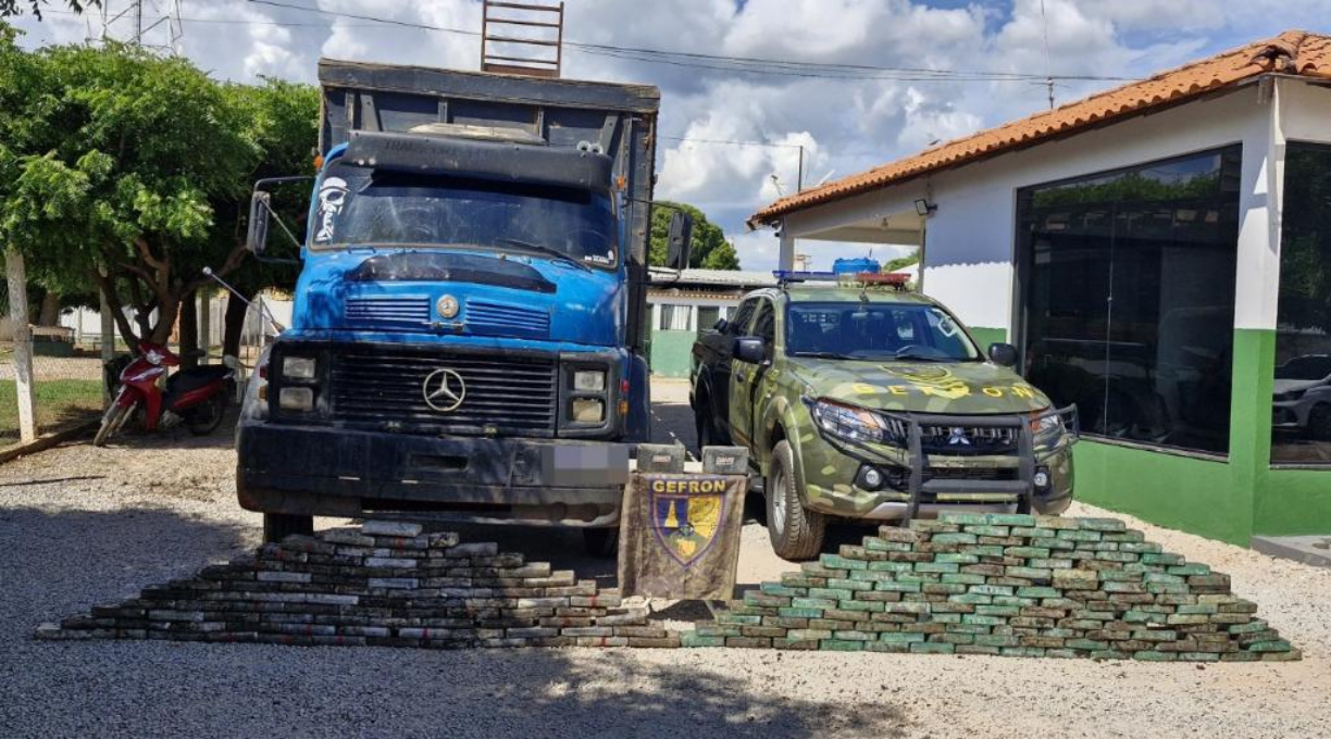 Gefron apreende 216 quilos de entorpecentes e causa prejuízo de R$ 4,5 milhões ao crime organizado 1