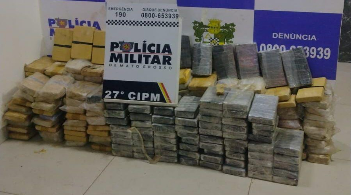 Polícia Militar e PRF apreendem 243 tabletes de pasta base e cocaína em Confresa 1