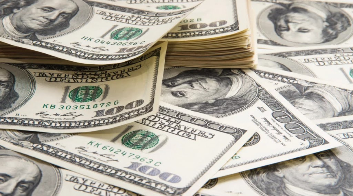 Dólar fecha a R$ 6,09 após bater em R$ 6,20 durante a tarde desta terça-feira 1