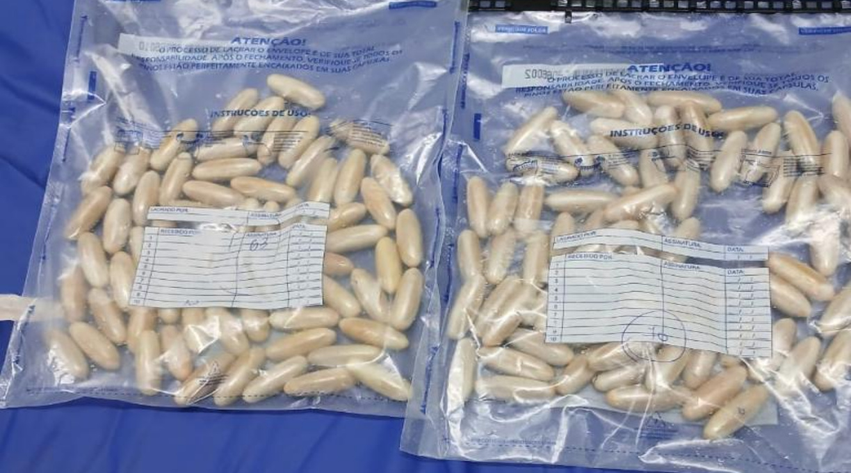 Trio de bolivianos é preso pela Força Tática ao ser flagrado transportando entorpecentes no intestino 1