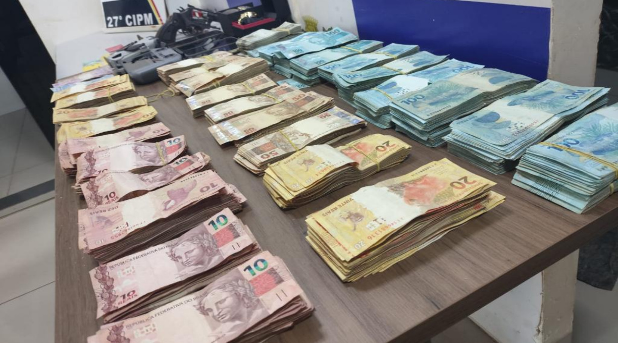 Bando de assaltantes de banco tinha R$ 320 mil em espécie 1