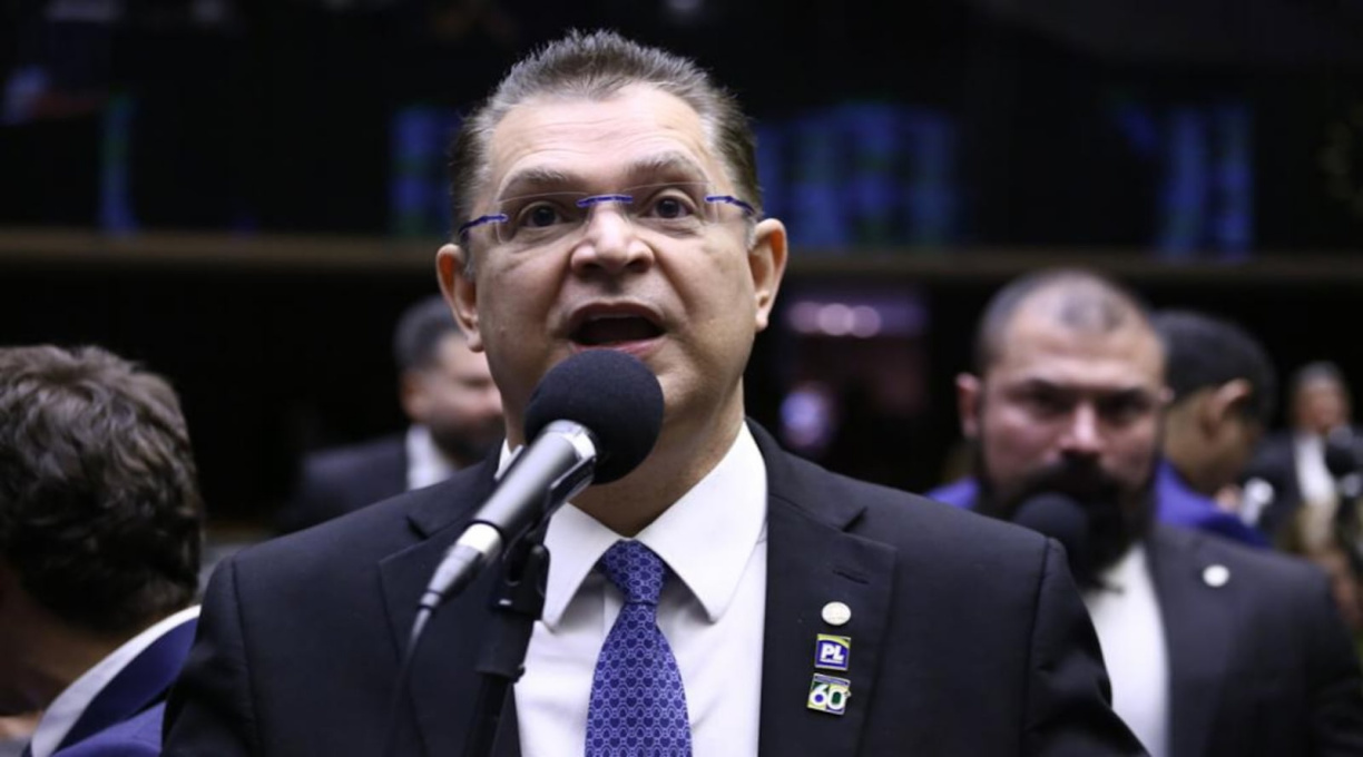 Líder do PL protocola projeto que limita medidas cautelares contra deputados e senadores 1