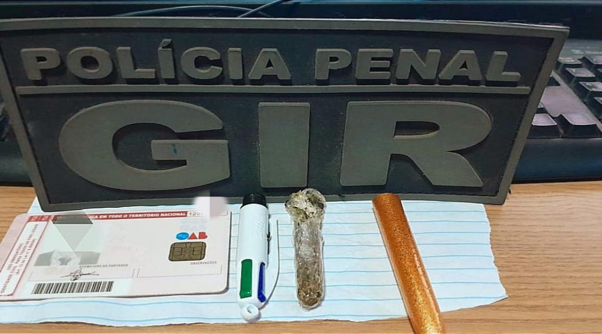 Advogado é flagrado tentando entregar entorpecente a preso do Raio 8 da Penitenciária Central 1