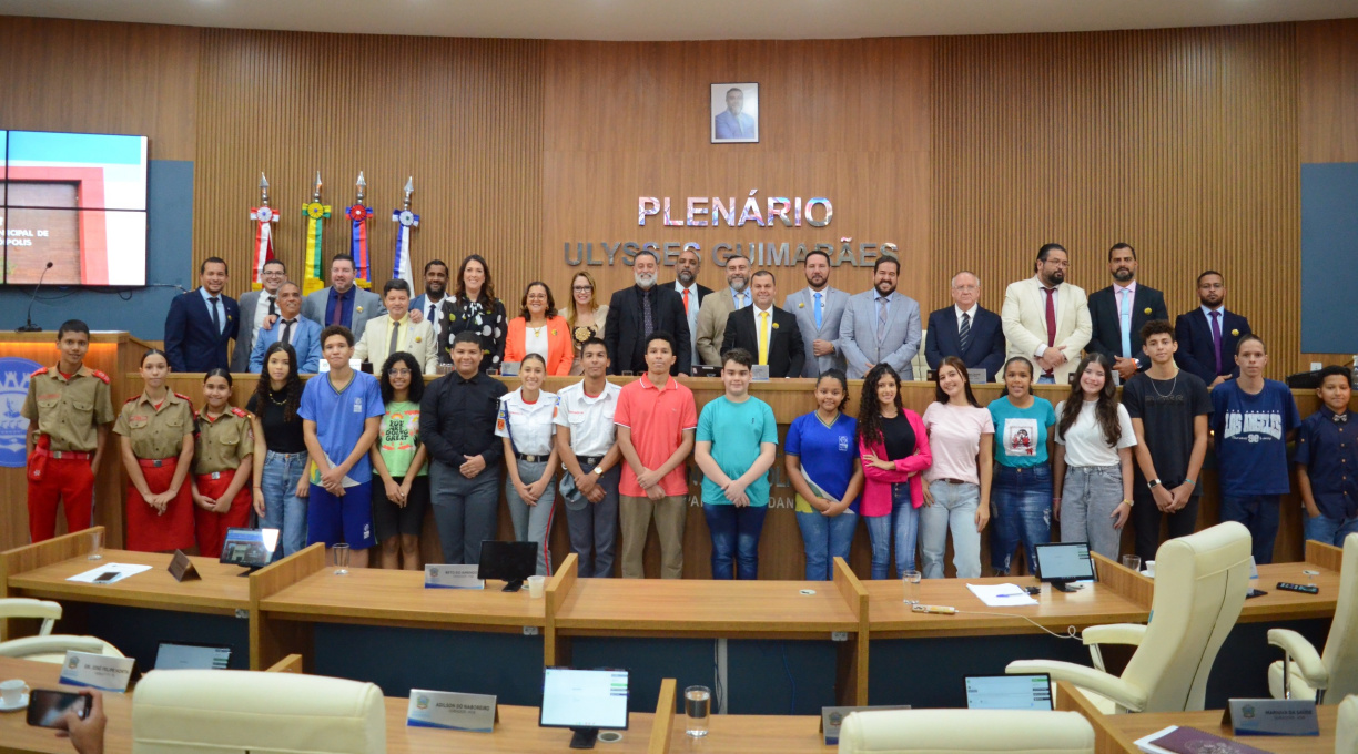 Câmara apresenta parlamentares que acompanharão vereadores mirins 1