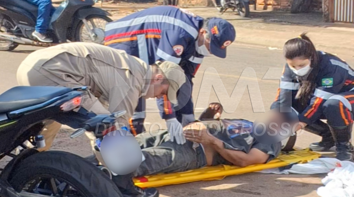 Um casal ficou ferido após a moto em que estava colidir com um carro no bairro Carlos Bezerra 1