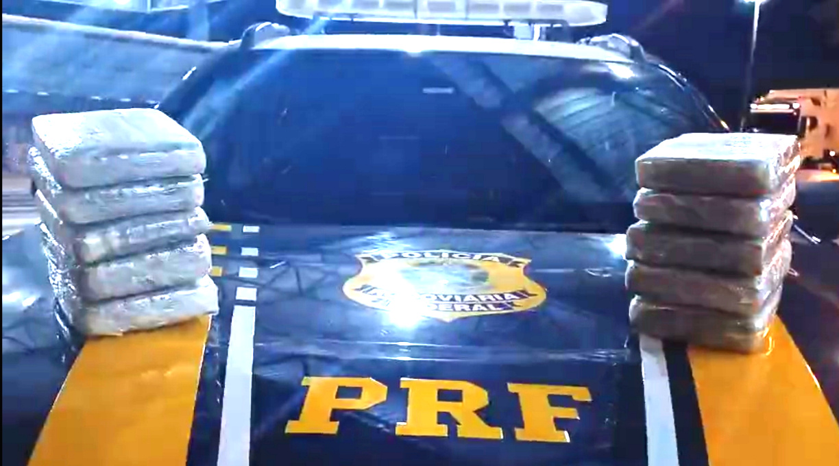 Tornozelado é flagrado pela PRF com 10 tabletes de supermaconha em um ônibus na BR-364, em Rondonópolis 1