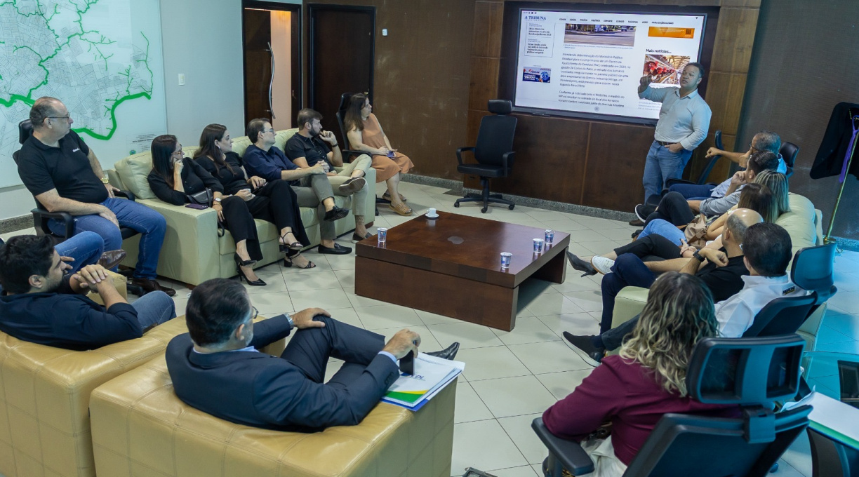 Prefeito se reúne com diretoria da CDL e reforça compromisso com o comércio local 1