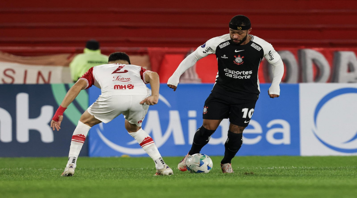 Corinthians perde para os reservas do Huracán e está eliminado da Sul-Americana 1
