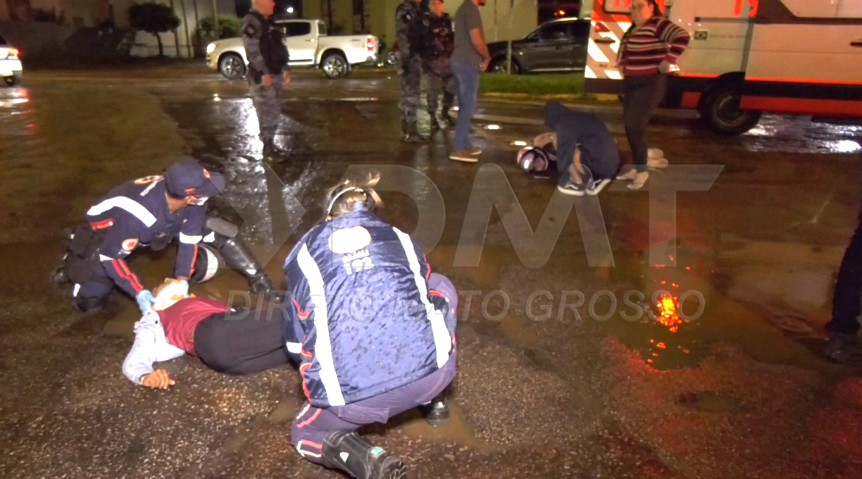 Duas jovens ficaram feridas após colisão entre motos no bairro Sagrada Família 3