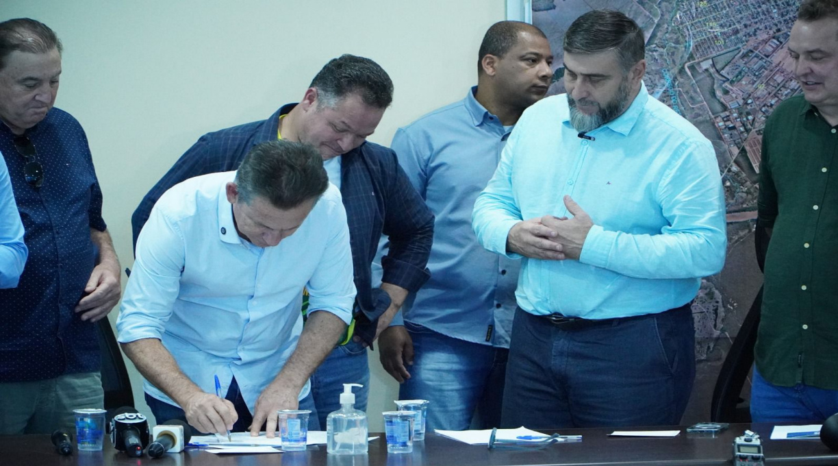 Presidente da Câmara cobra novo Hospital Regional durante visita do governador a Rondonópolis 2