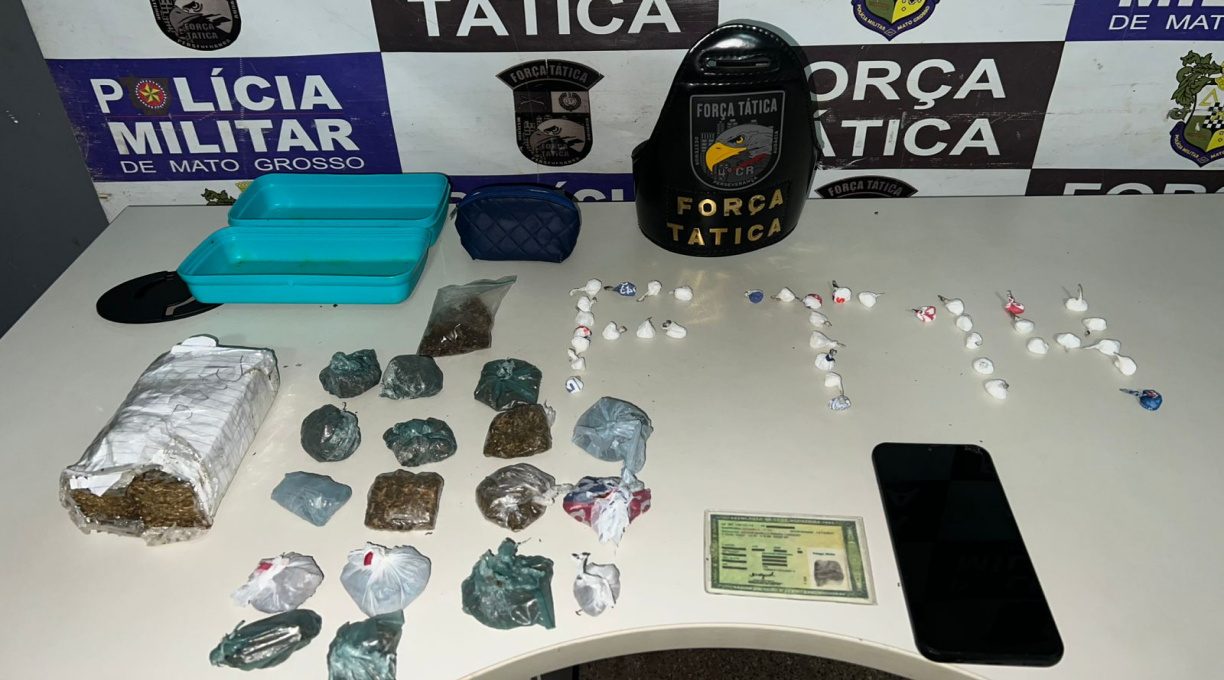 Menores foram apreendidos pela Força Tática ao serem flagrados comercializando entorpecentes no Conjunto São José 5