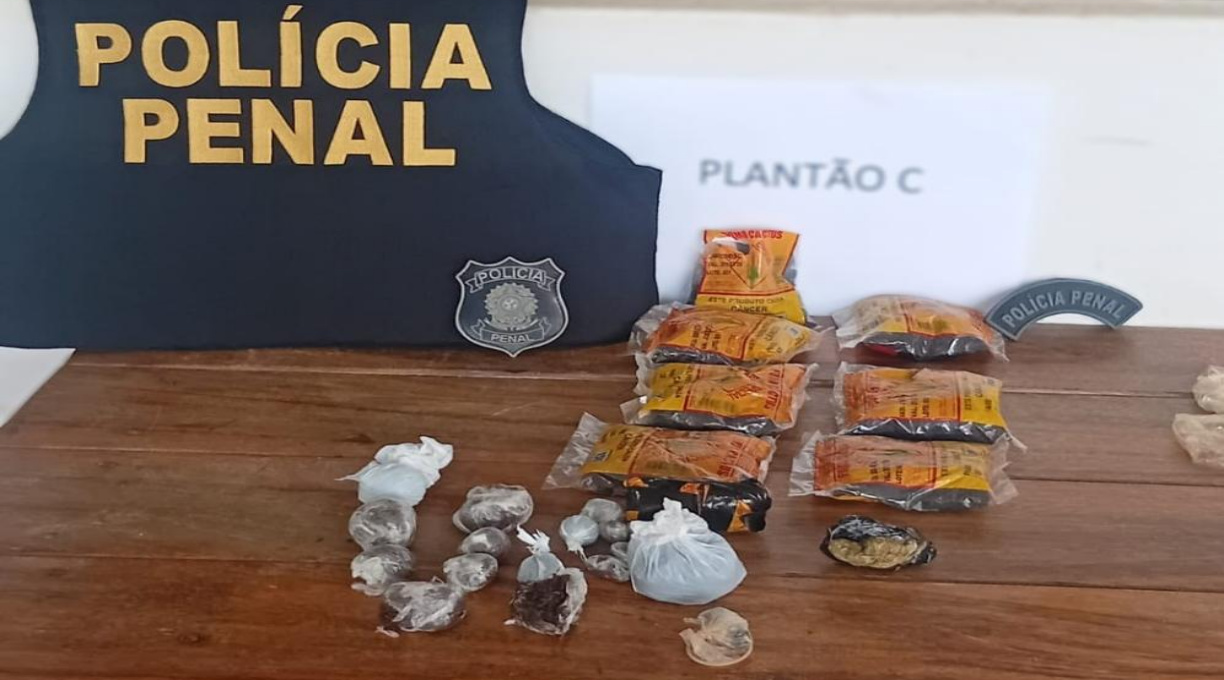 Doze visitantes são flagradas pela Polícia Penal com entorpecentes e pacotes de fumo em unidades prisionais 1