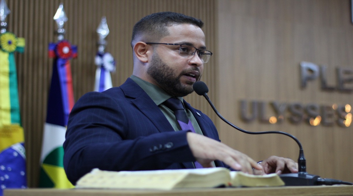 Professor Alikson Reis se afasta do mandato e suplente Elienai Paulino assume vaga 1