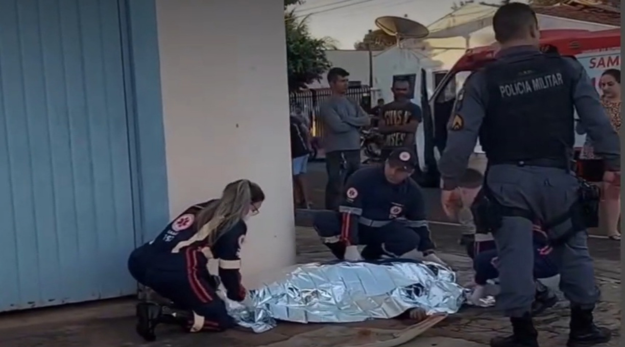 Colisão entre carro e moto em cruzamento de Sinop resulta na morte de uma mulher e em ferimentos em outra 1