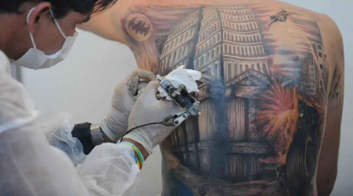 CFM publica resolução que proíbe anestesia geral e sedação para tatuagens 1