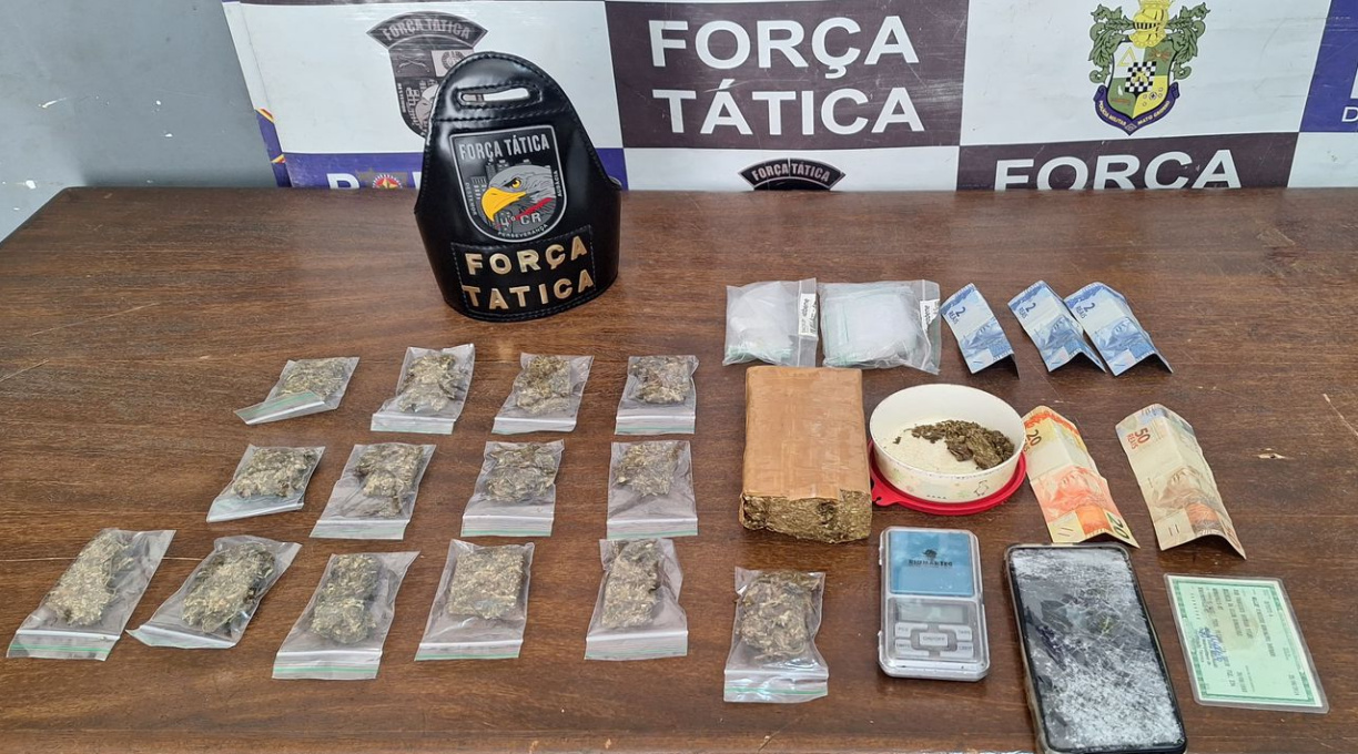 Força Tática prende por tráfico de drogas, criminoso tornozelado no bairro Jardim Liberdade 1