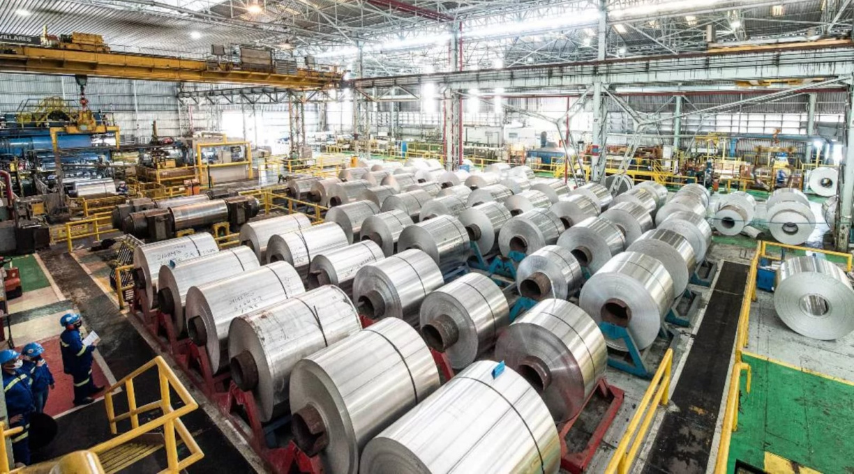 Setor de alumínio brasileiro estima prejuízo de R$ 1,15 bi por conta do tarifaço 1