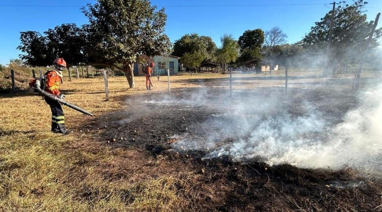 Bombeiros aplicam R$ 25 milhões em multas e fazem 5 prisões por uso irregular do fogo 1