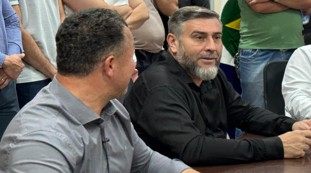 Presidente da Câmara Paulo Schuh articula pavimentação de todo o bairro Sagrada Família 1