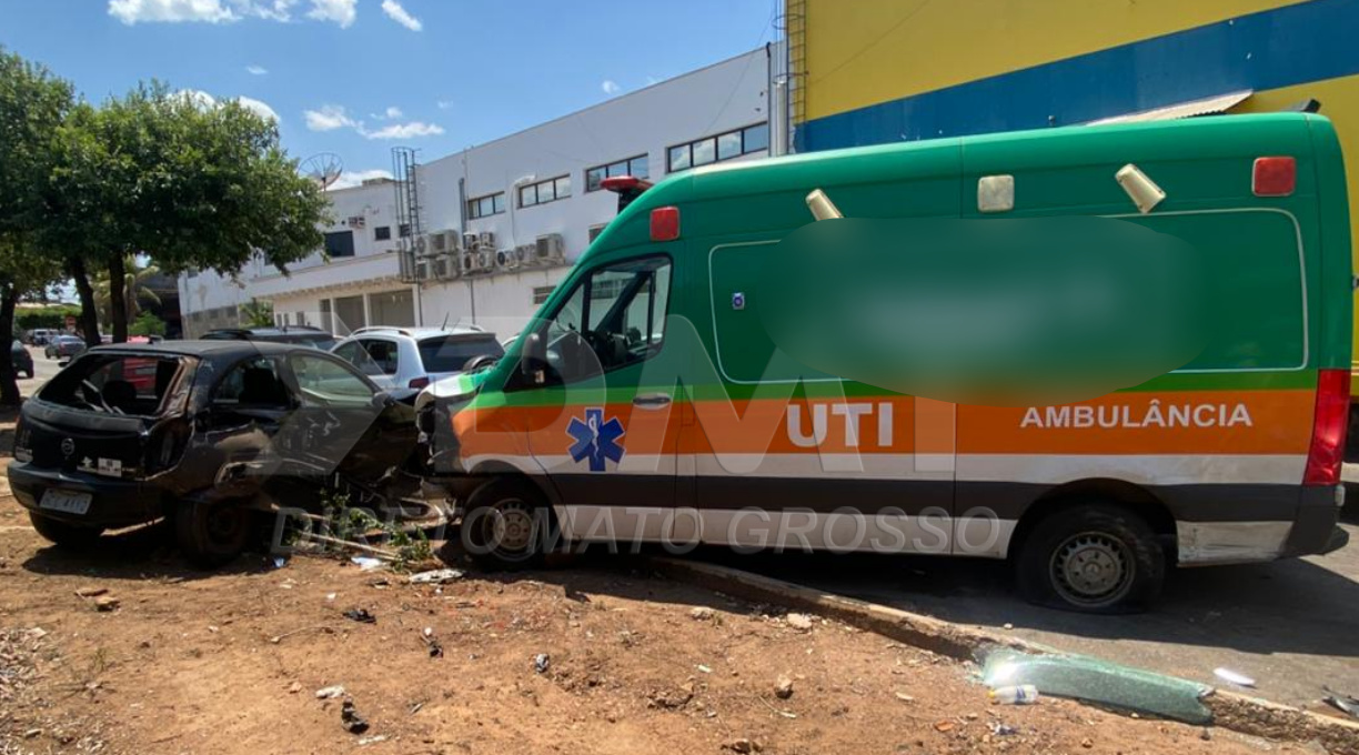 Motorista de Fiat Toro invade preferencial no centro de Rondonópolis e causa colisão que envolveram seis veículos 1