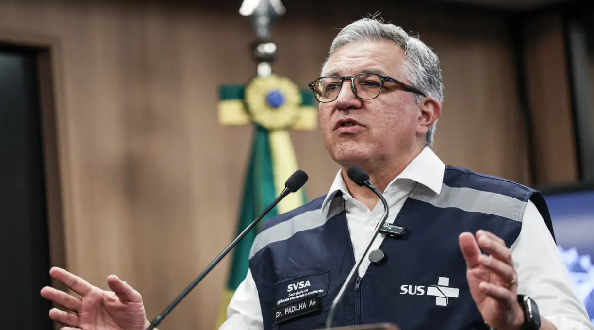 Casos suspeitos de intoxicação por metanol devem aumentar no país, diz ministro 1