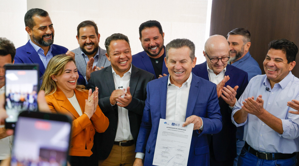 Prefeito e governador assinam autorização para obra do viaduto do Trevão: “concretização de um sonho” 1