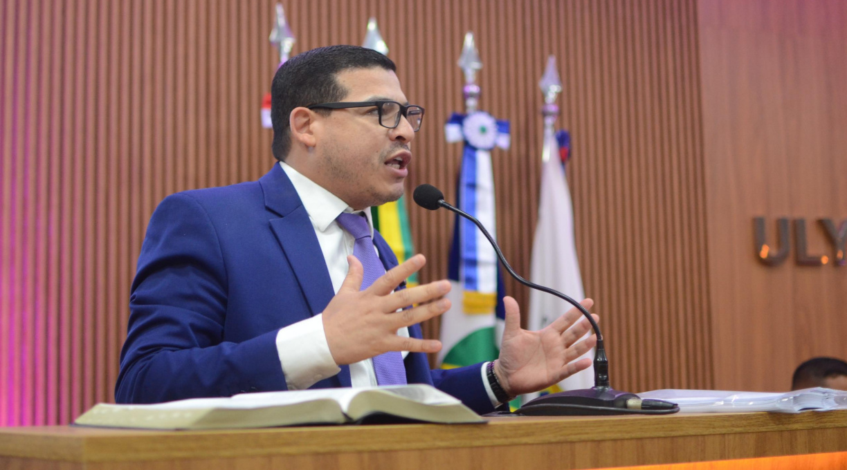 Vereador Vinícius Amoroso convoca secretários para prestar esclarecimentos sobre concurso público da Educação 1