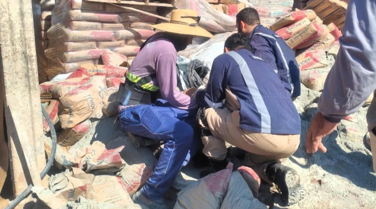 Corpo de Bombeiros socorre trabalhador atingido por palete carregado com cimento 1