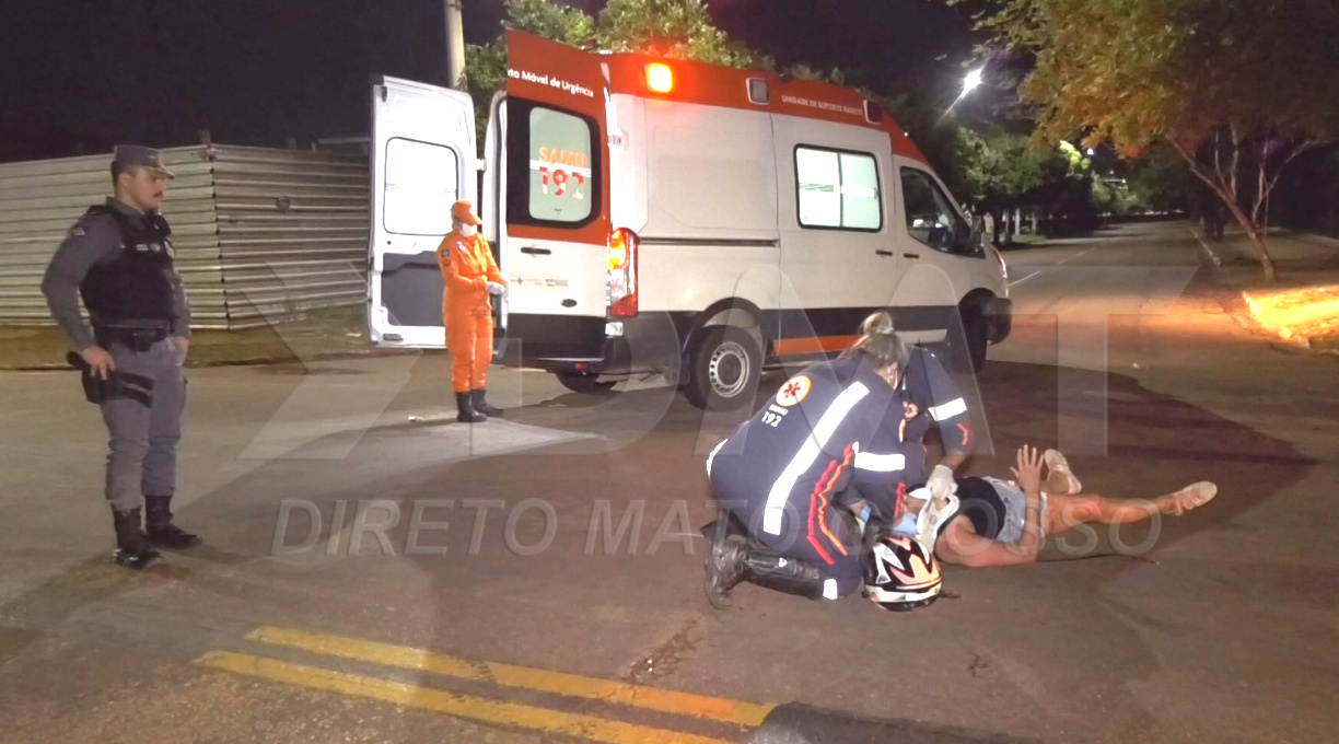 Mulher é socorrida ao Hospital Regional após colisão entre carro e moto nas proximidades do Horto Florestal 1
