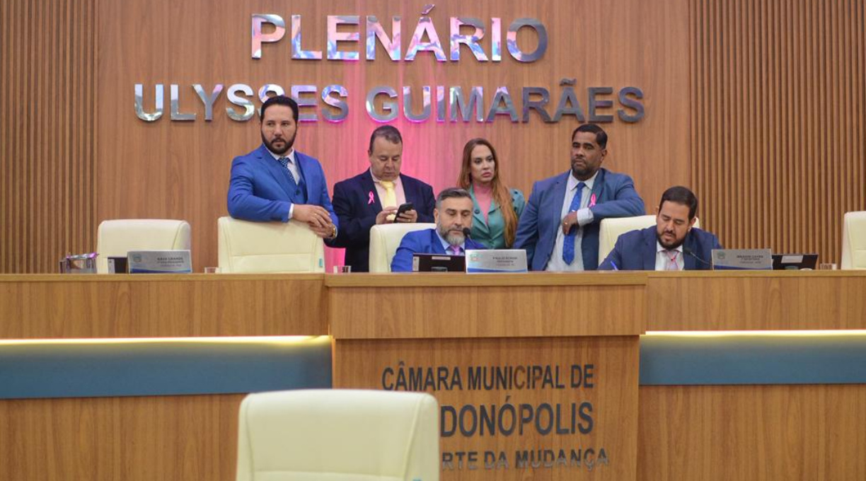 Câmara realiza ato de extinção de mandato do vereador Dr. Ary Campos (PT) e a convocação do suplente Wendell Girotto (PT) 1