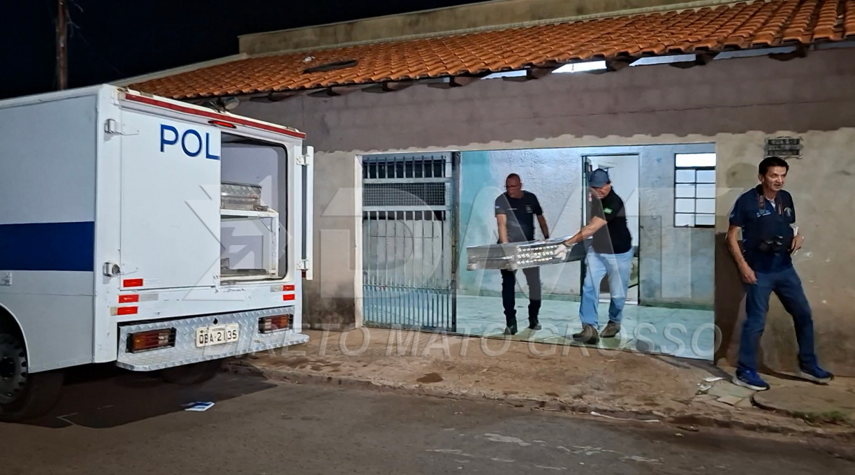 Com cerca de dez tiros, homem é executado dentro de residência na Vila Olinda 1