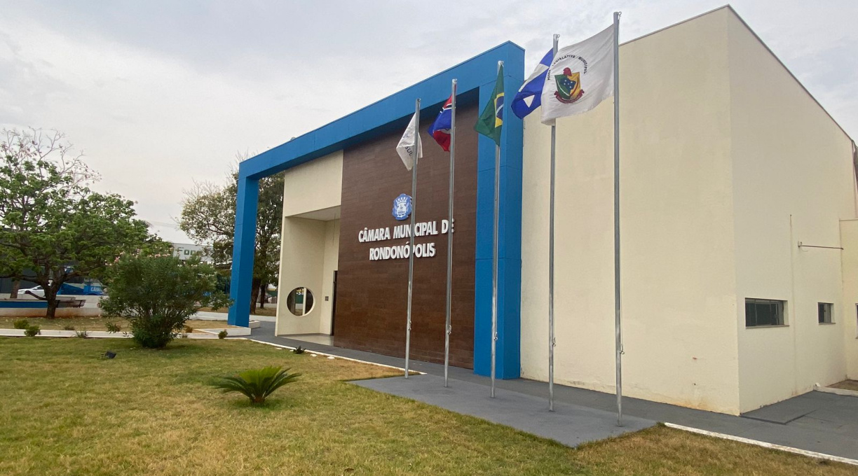 Câmara transfere ponto facultativo do Dia do Servidor para sexta 1