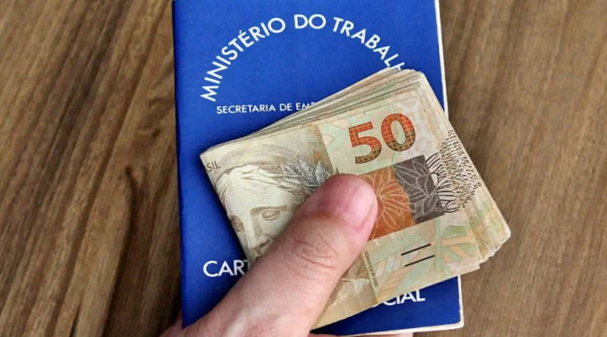 13º salário deve ter primeira parcela paga até novembro; veja o calendário e quem tem direito 1