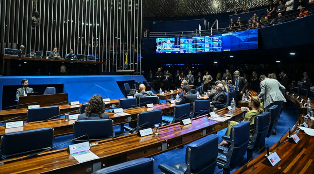 Senado aprova ‘pauta-bomba’, que prevê aposentadoria especial para agentes de saúde 1