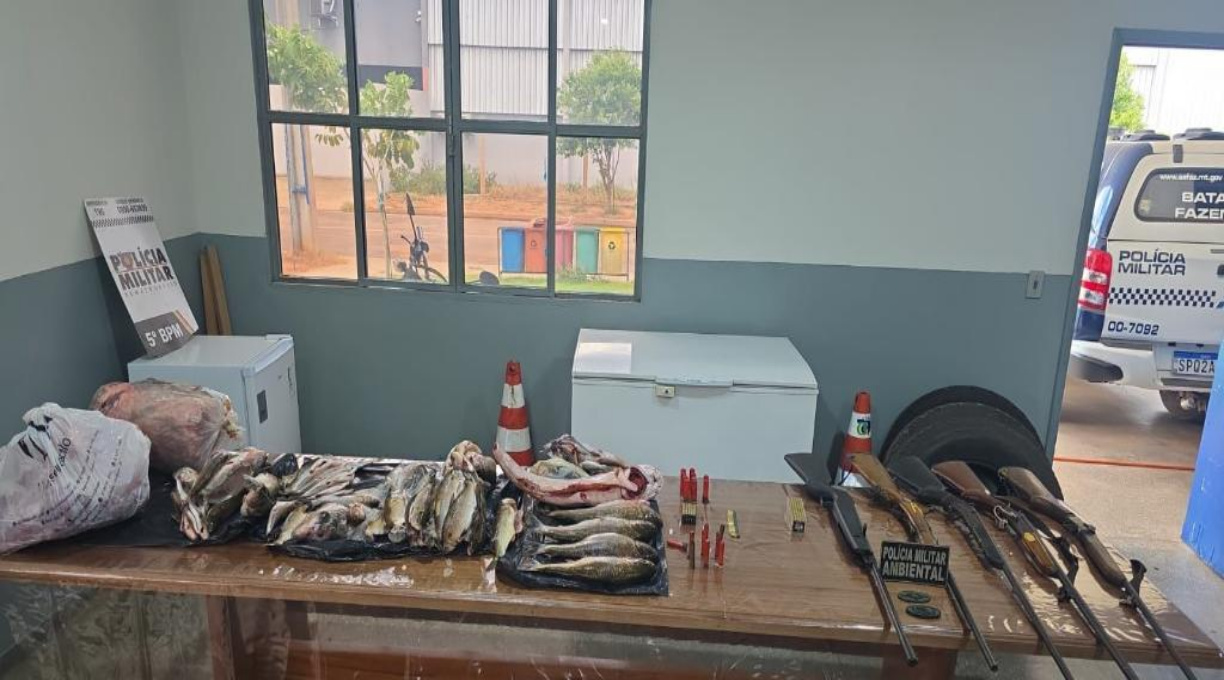 PM prende homem e apreende espingardas e 40 quilos de carnes de caça e pescado ilegal 1