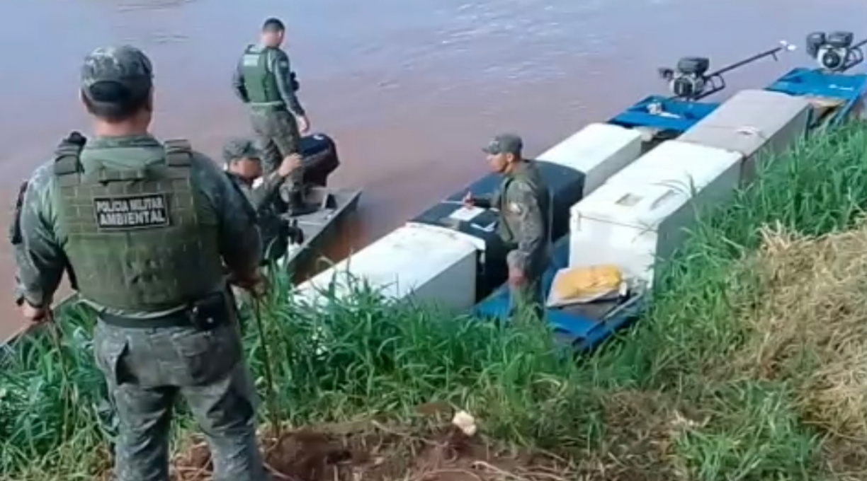 Durante trabalho de fiscalização no Rio Vermelho, Polícia Militar Ambiental apreende cerca de 1 tonelada de pescado 1