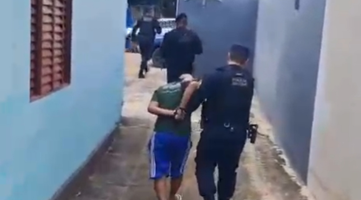 PMs do 28º BPM agem rápido e prendem em flagrante indivíduo pelo crime de roubo em Dom Aquino 1