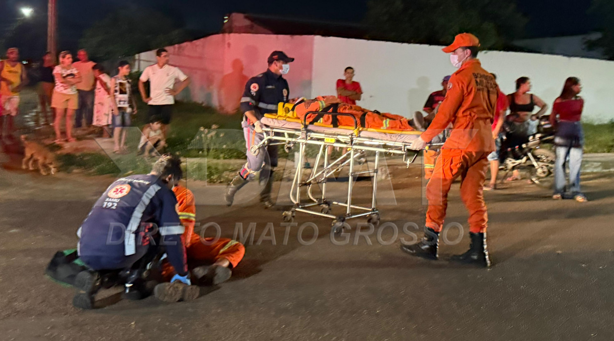 Motorista invadi preferencial, causa acidente e, em seguida, abandona o local, deixando duas pessoas feridas 1