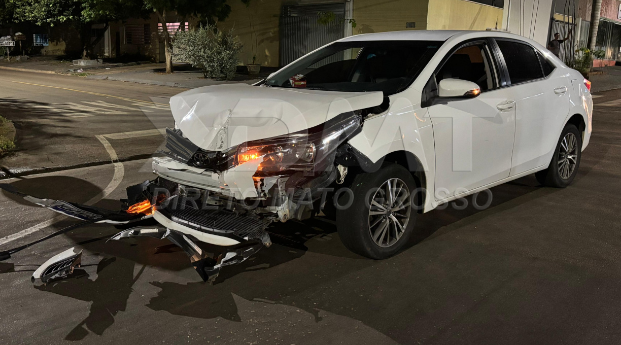 Condutora fica ferida após invadir preferencial no Jardim Tropical e causar colisão 1