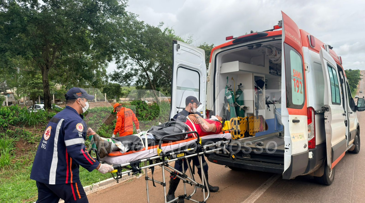 Colisão envolvendo moto e outros dois veículos utilitários na MT-130 resulta em motociclista ferido 1