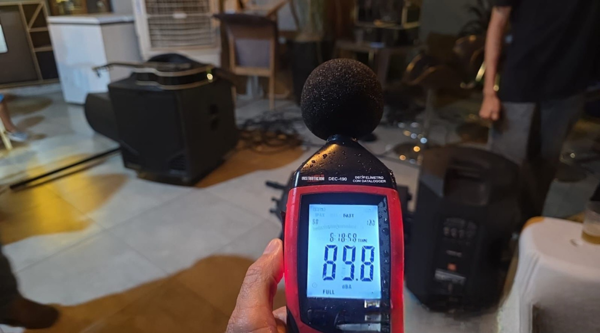 Polícia Militar Ambiental realiza prisões e apreende aparelhos de som em operação contra poluição sonora em Rondonópolis 1