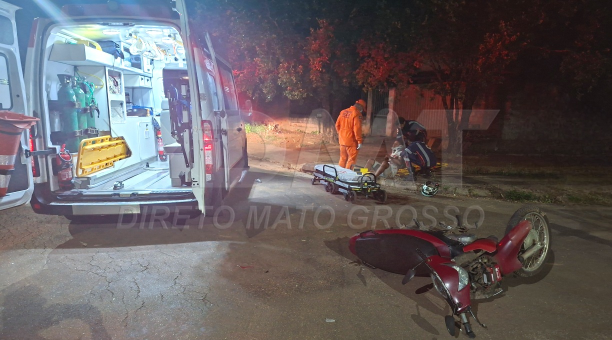 Motociclista é encaminhado ao Hospital Regional pelo Samu após colisão no Vila Rica 1